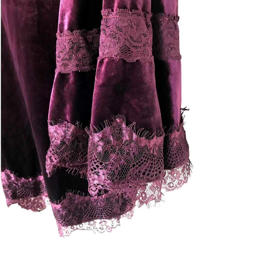 Aqua Burgundy Velvet Sheath Dress with Bell Sleeves and Lace Trim size S - Picture 6 of 9
